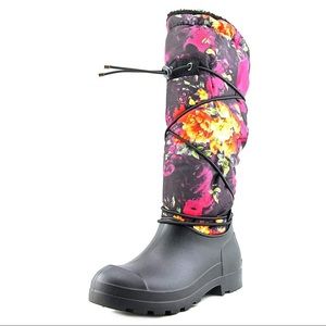 Dirty Laundry Pied Piper snow boots. Floral. Sz 8